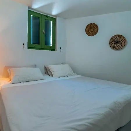 Mykonos Mint